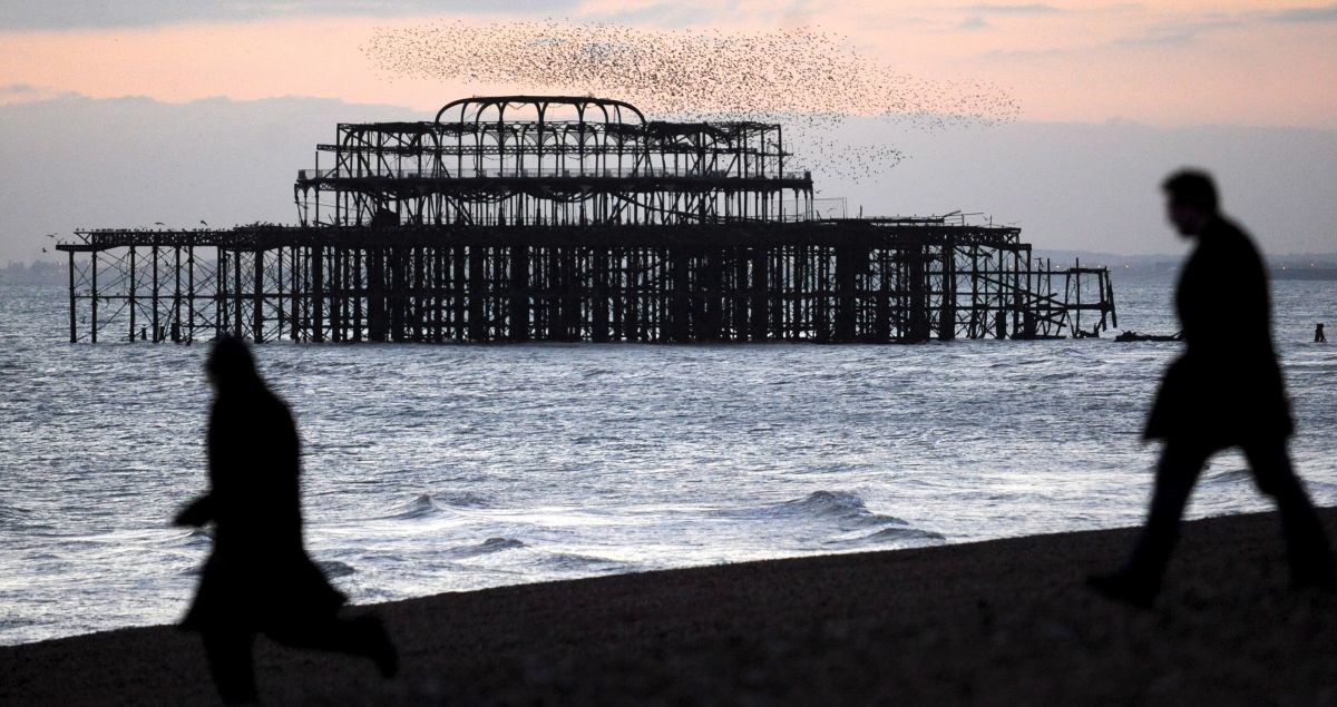 Dva Egipćanina i Iranac optuženi za silovanje žene na plaži u Britaniji