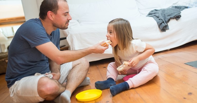 Nutricionisti upozoravaju da stvarno postoji pogrešno vrijeme za večeru