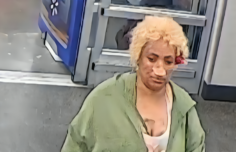 Žena iz Teksasa po trgovinama Walmarta stavljala žilete u kruh. Uhićena je