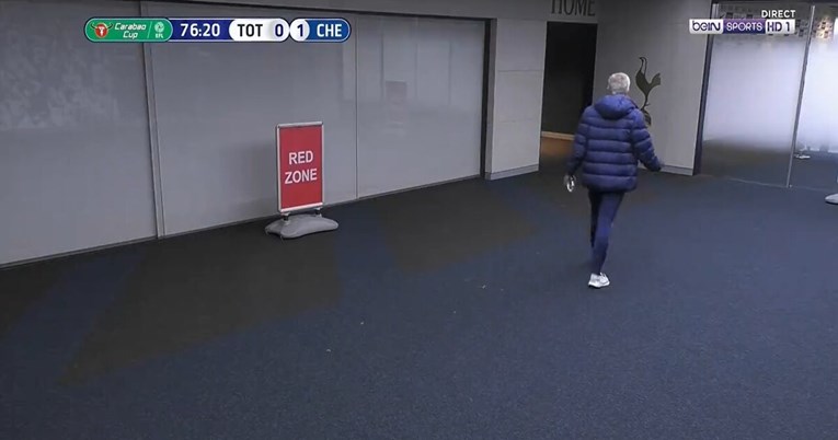 VIDEO Dier za vrijeme utakmice otišao na WC. Ljutiti Mourinho trčao po njega