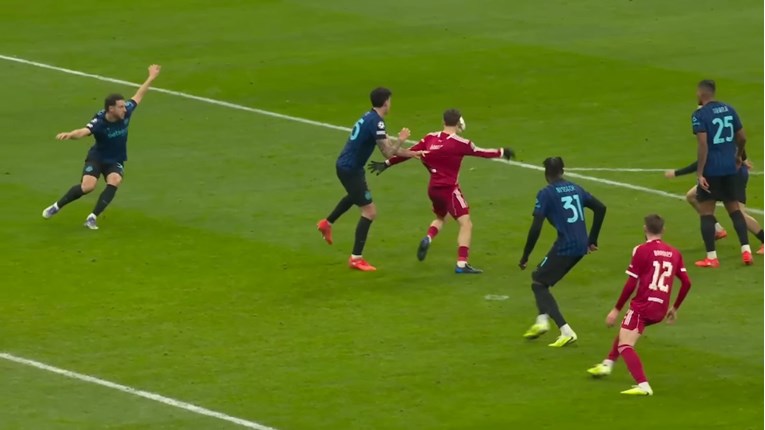 Van Dijk o pobjedi Liverpoola kod Intera: Čisti penal. Uf, sad kada vidim...