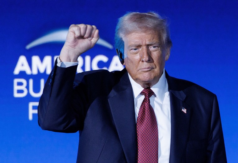 Vrhovni sud stao na Trumpovu stranu. Transrodne osobe ne mogu mijenjati spol u putovnici