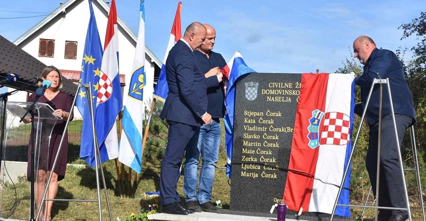 Ministar Medved kod Otočca otkrio spomenik ubijenim civilima
