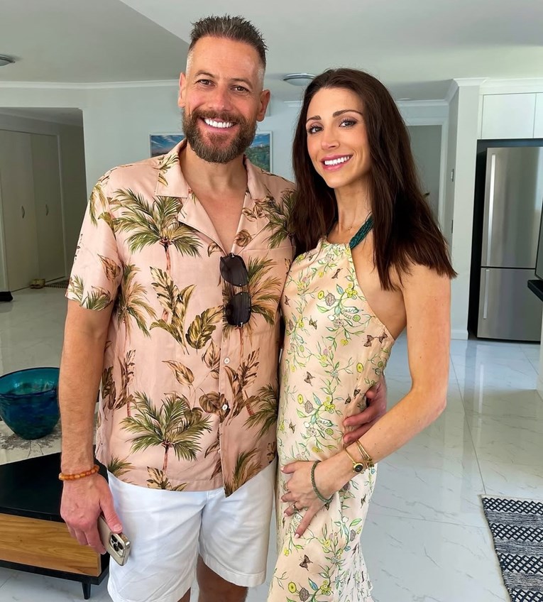 Glumac kojeg je bivša optuživala da ne plaća alimentaciju čeka dijete s novom ženom