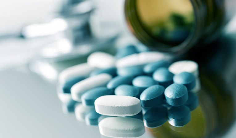 Pfizer razvio pilulu protiv korone. Kaže da smanjuje hospitalizacije i smrti za 89%