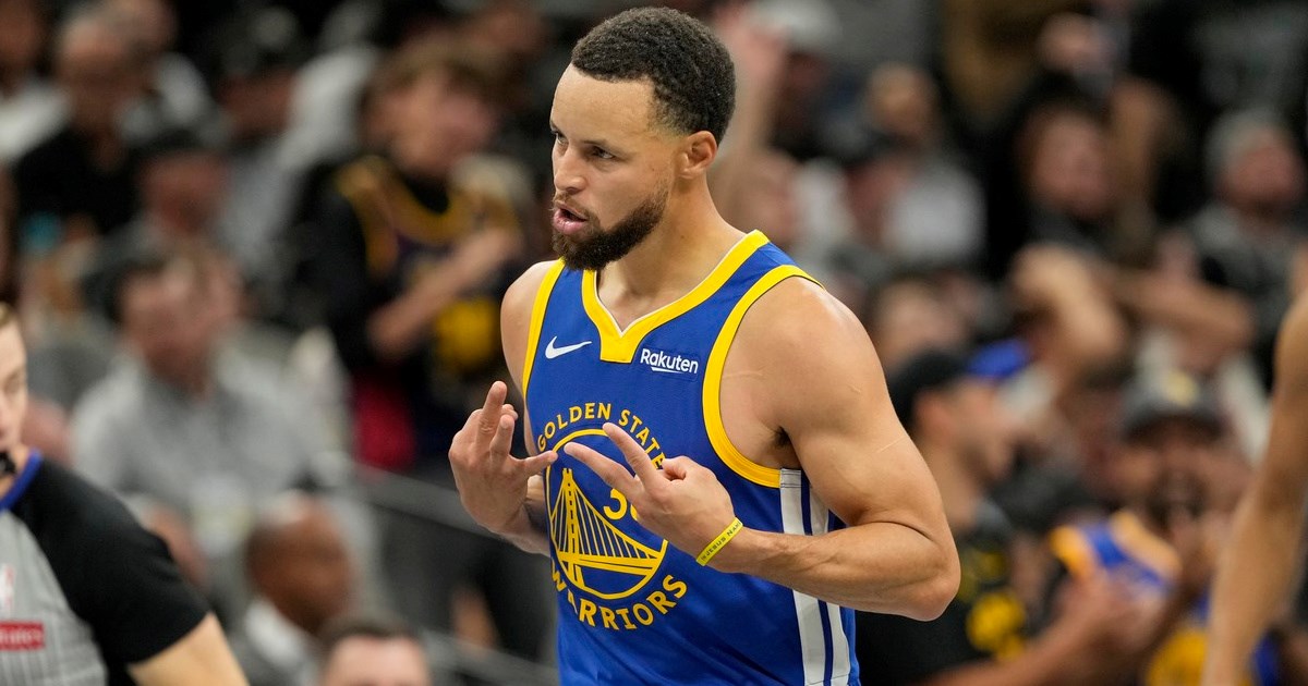 Curry zabio Spursima 95 poena u dvije utakmice, razdvajali Wembyja i Draymonda Greena