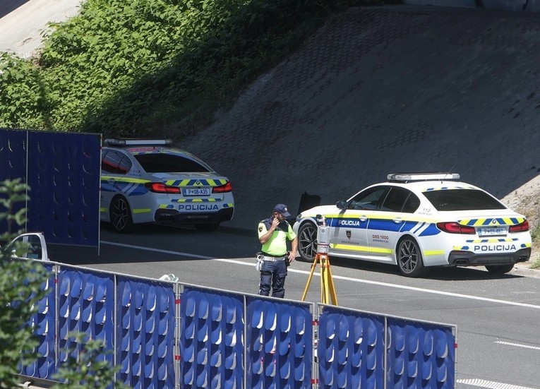 Opljačkali vozilo za prijevoz novca u Sloveniji, u tijeku velika potraga