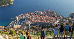 Mladić pao s visine od 15 metara u Dubrovniku, u komi je
