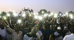 Stotine tisuća prosvjednika u Sudanu traži svrgavanje vojne vlasti