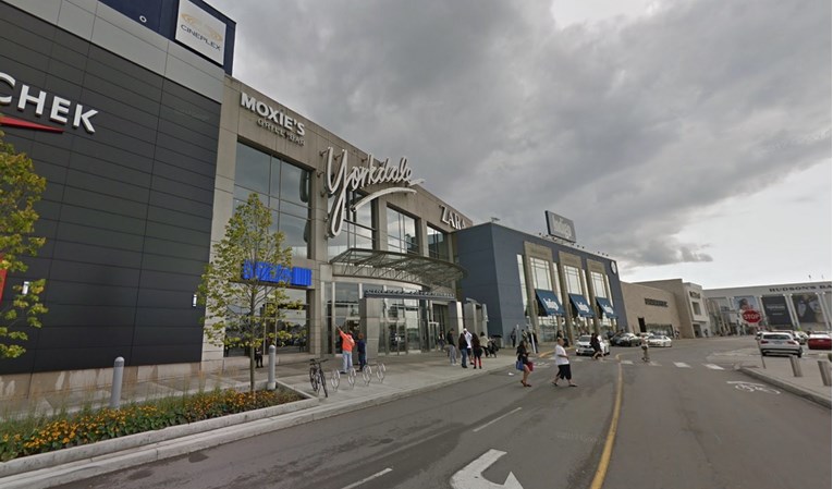 Pucnjava u šoping centru u Torontu, nema žrtava