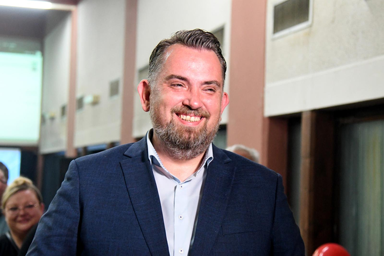 SDP-ov župan smanjuje plaću sebi i zamjeniku