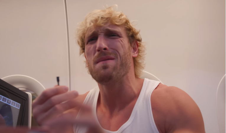 Kad je shvatio što su mu skandirali, Logan Paul poručio publici: "Vi ste kreteni"