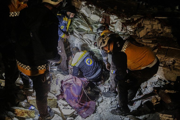 Dio Sirije je "zona katastrofe" nakon potresa, stotine ljudi mrtve i ozlijeđene
