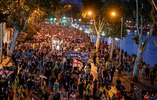 Novi veliki prosvjedi u Gruziji. 50.000 ljudi protestiralo protiv "ruskog zakona"