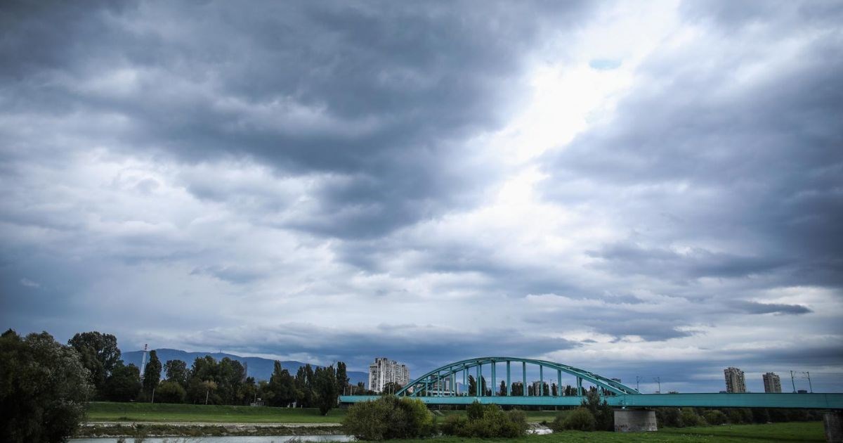 FOTO Tmurni oblaci nad Zagrebom najavili promjenu vremena