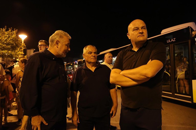 Ministar gospodarstva na požarištu u Omišu: "Teško je ovo riječima opisati"