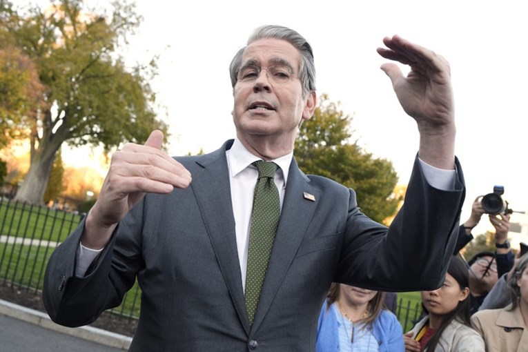 Novi šef Feda bit će poznat do Božića, kaže Trumpov ministar