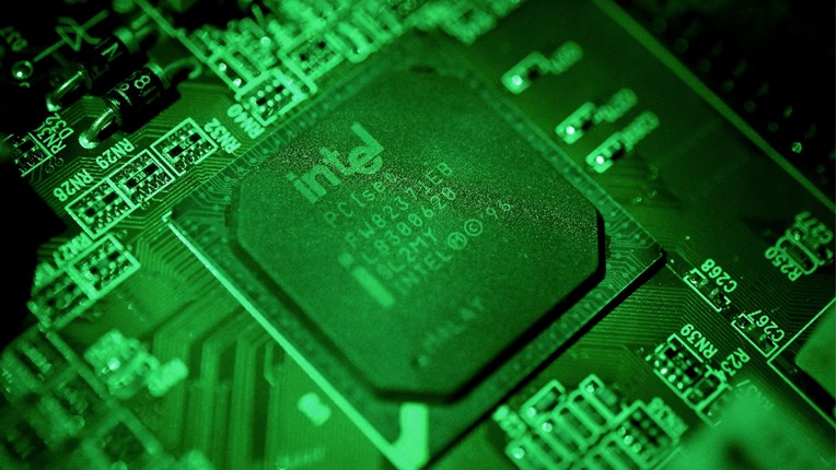 Intel će čipove nove generacije proizvoditi u SAD-u, a ne u Aziji