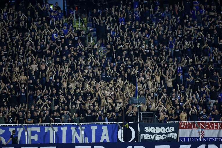 Dinamo prešao brojku od 70.000 članova. Navijači ga razapeli u komentarima 
