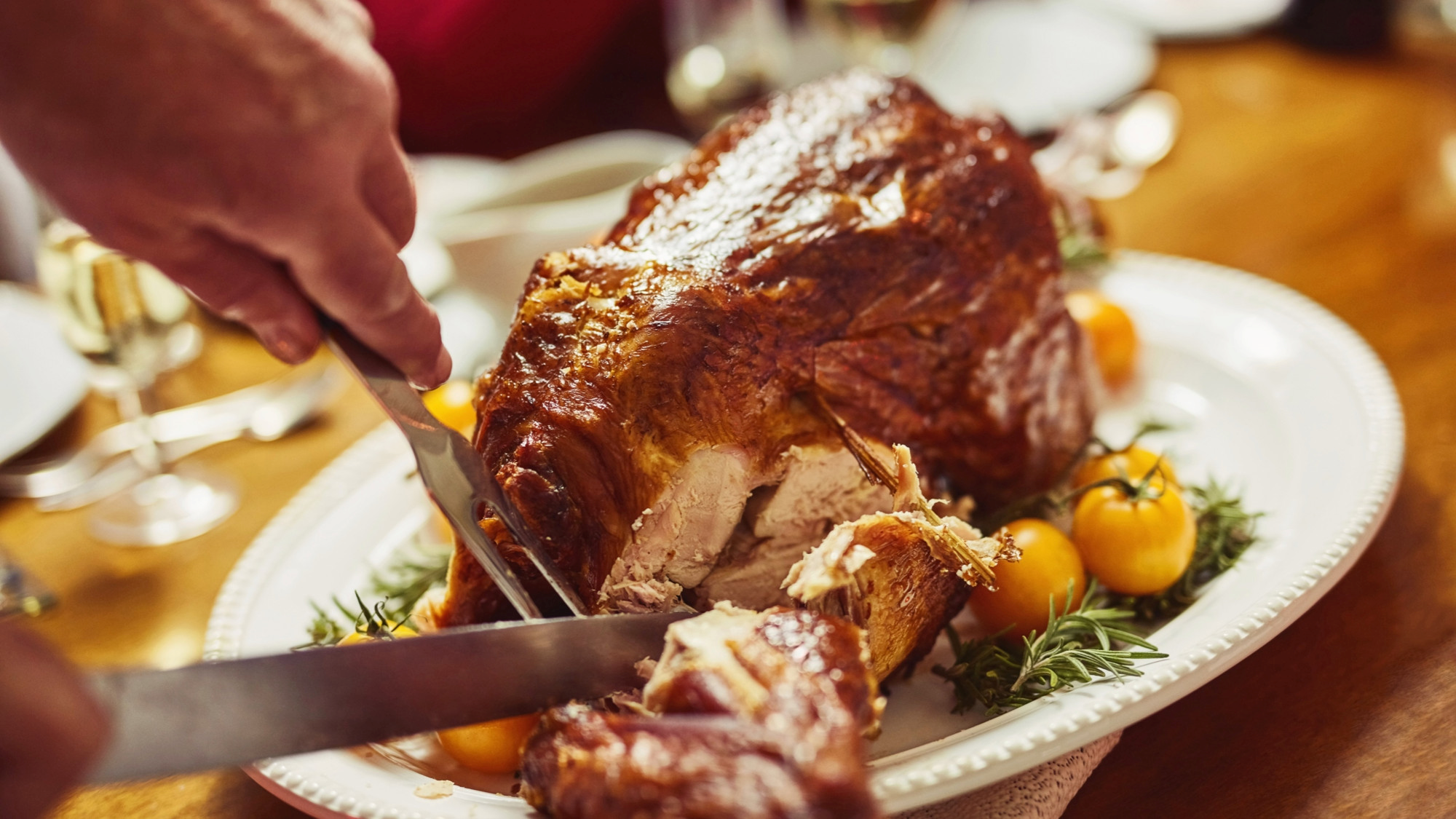 Koliko kalorija ima božićni ručak? Evo brojki za puricu, mlince, francusku i kolače