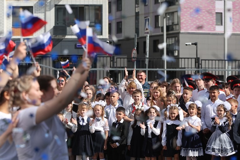 Stižu nove ocjene u ruskim školama. Ocjenjivat će se poslušnost