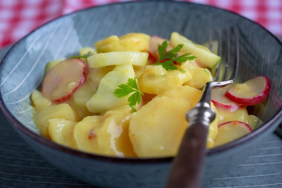 Bavarci rade odličnu krumpir salatu - pitamo se je li možda bolja od one naše?