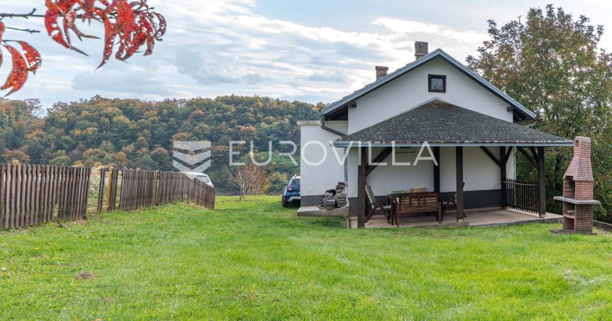 Top oglasi za nekretnine: Uređena kuća za odmor u Novom Marofu za 75.000 €