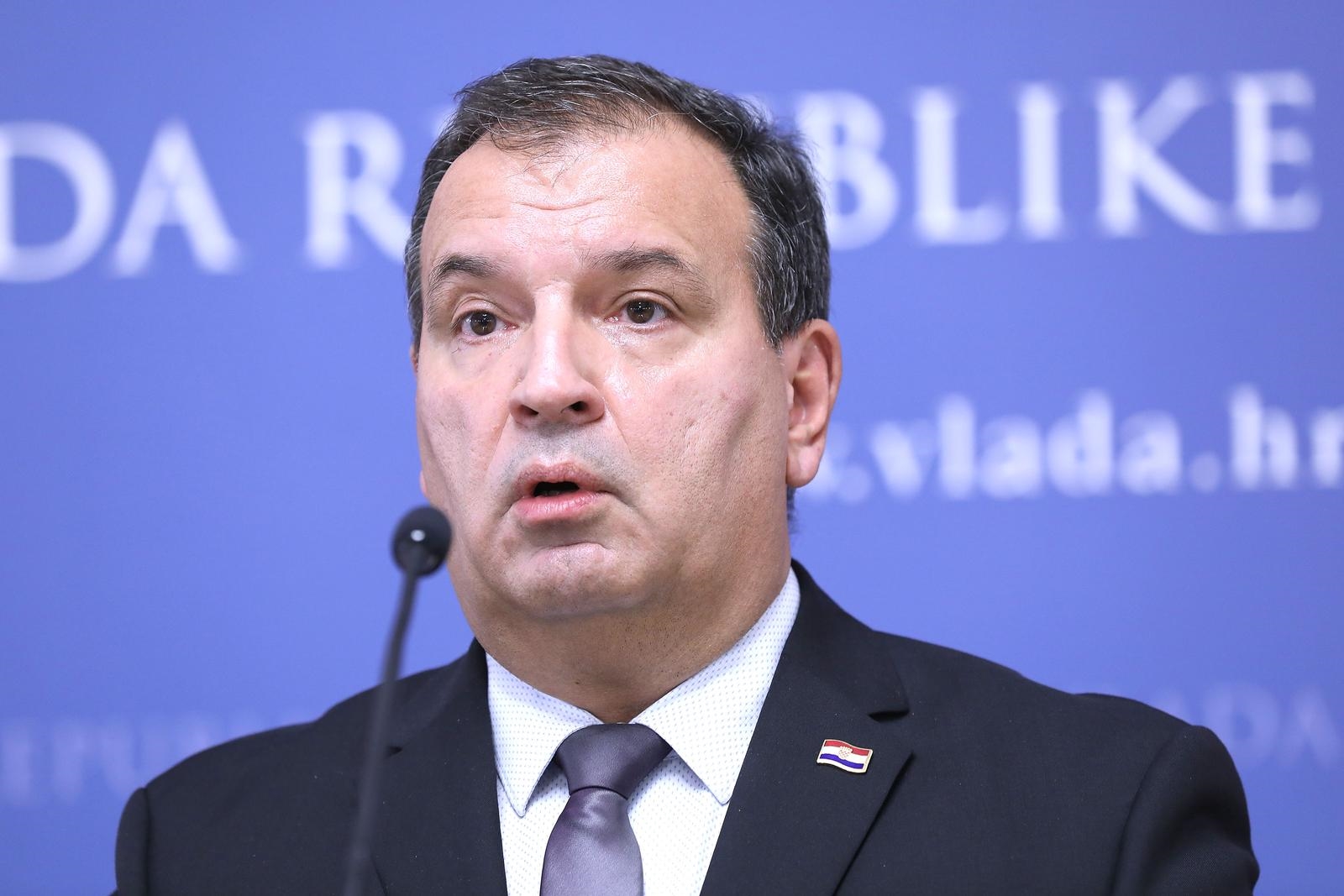 Beroš: Ovo je najveća pandemija u 100 godina, neshvatljivo je da se ne cijepimo