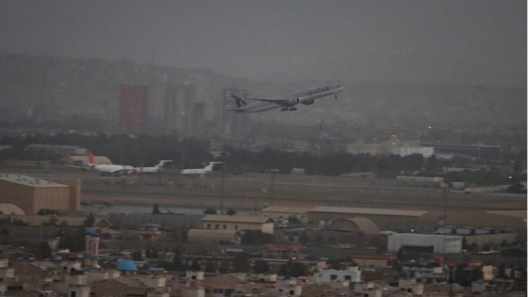Zrakoplov sa 170 ljudi poletio iz Kabula za Dohu, u njemu i hrvatski državljani