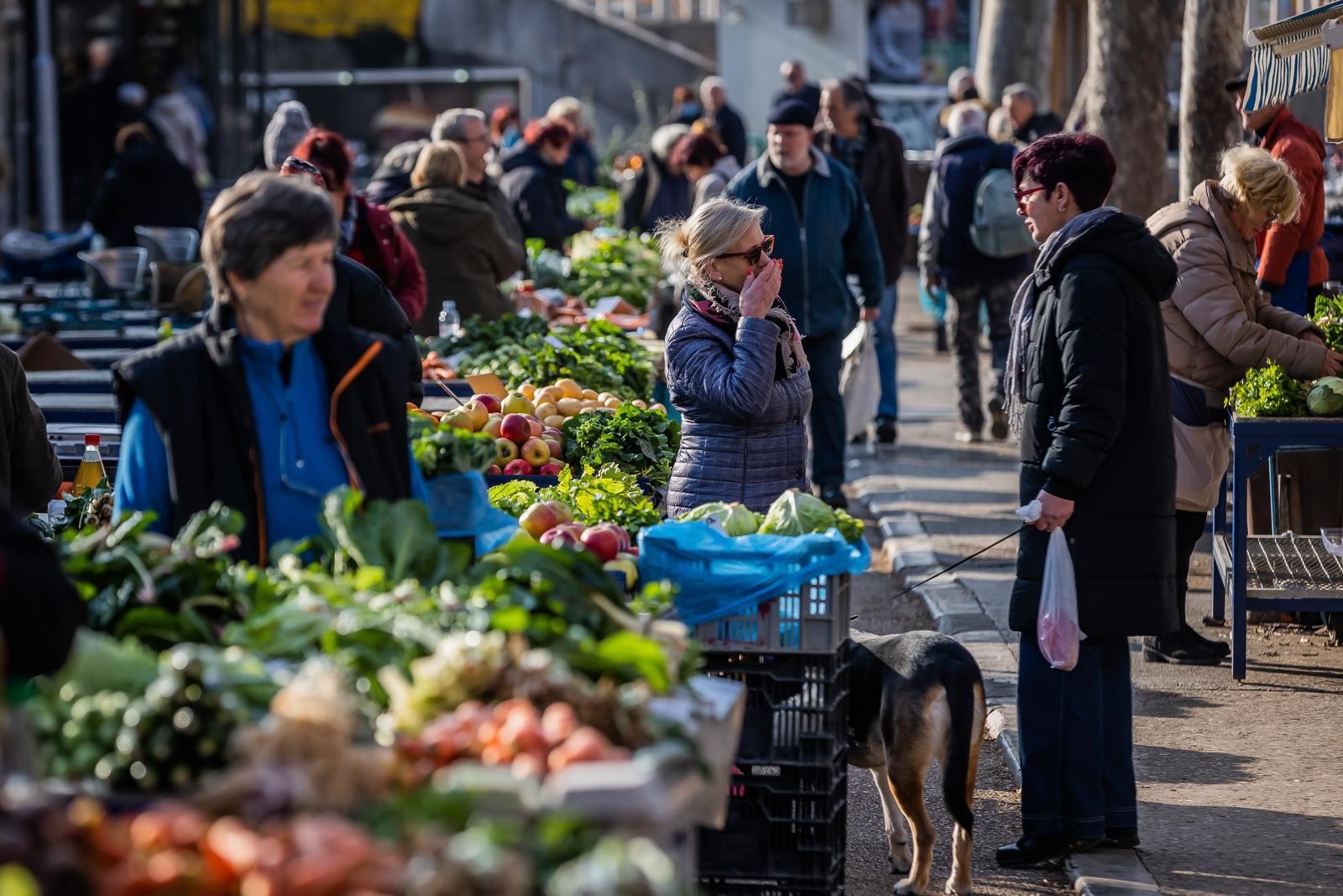 Split počinje isplatu uskrsnica umirovljenicima i socijalno ugroženima