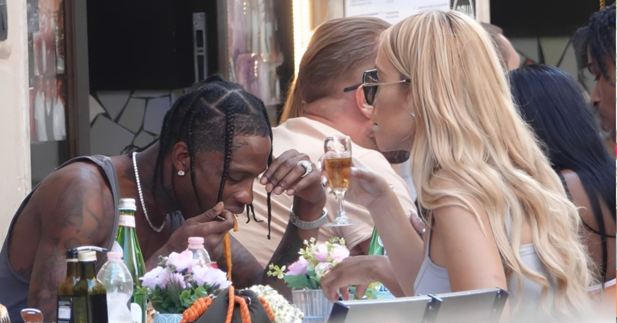 Travis Scott nakon nastupa u Rimu snimljen na ručku s misterioznom plavušom