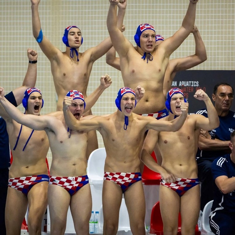 Mladi hrvatski vaterpolisti svladali Srbiju i ušli u polufinale Europskog prvenstva