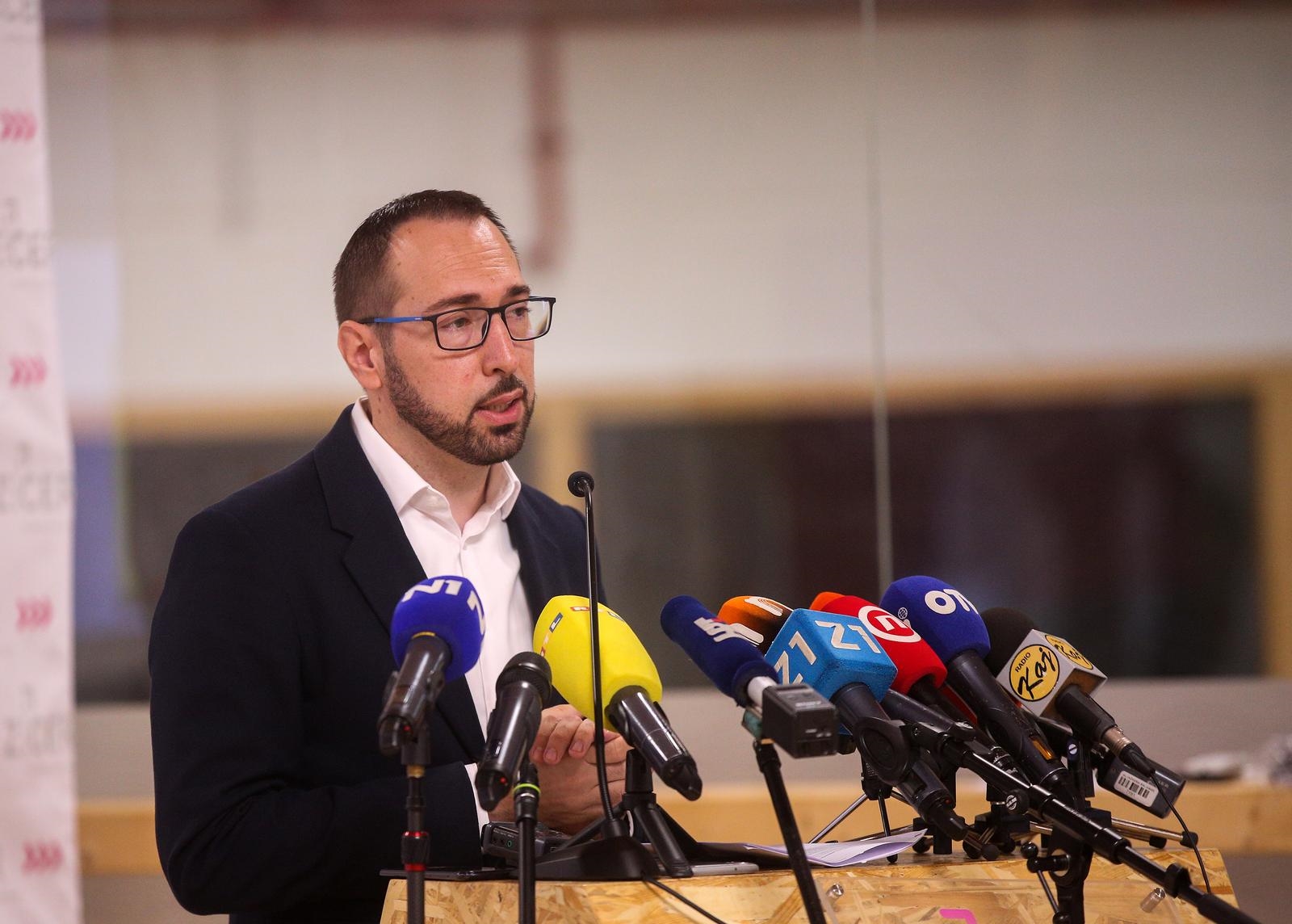 VIDEO Tomašević: Bolnici očito trebaju usluge PR agencije za 65 tisuća kuna