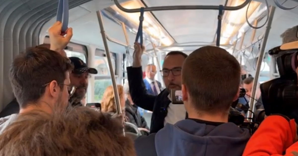 U Zagrebu nakon 15 godina u promet pušten novi tramvaj