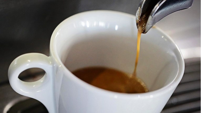 Velika studija: Ispijanje tri šalice kave dnevno dobro je za jetru