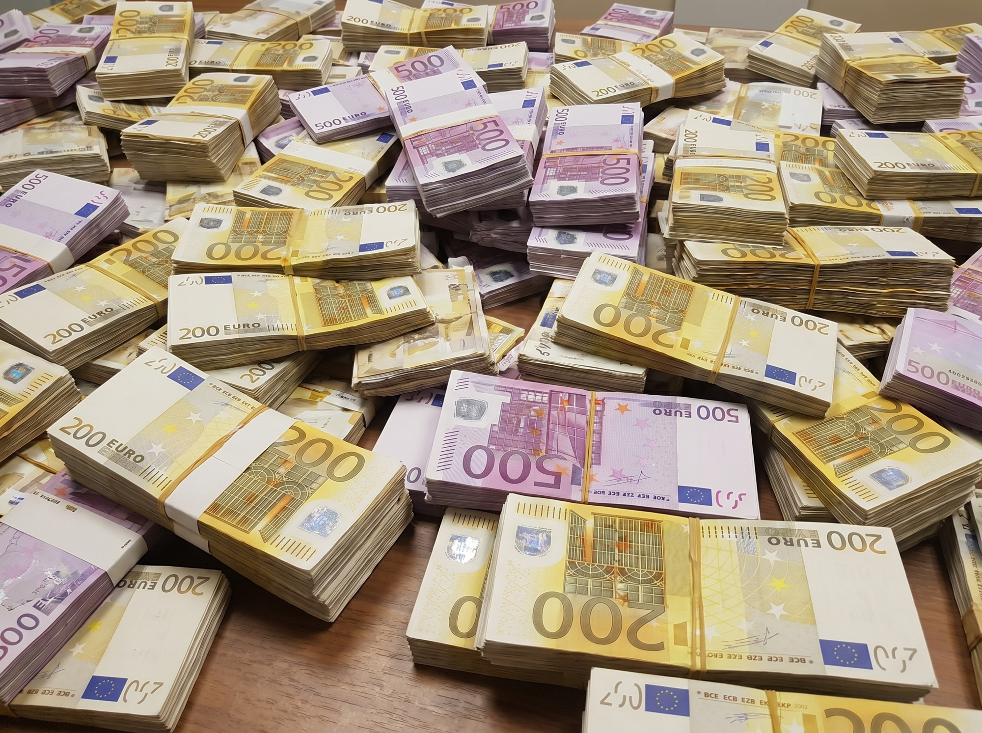Neto imovina obveznih mirovinskih fondova u travnju porasla za 755,3 milijuna eura
