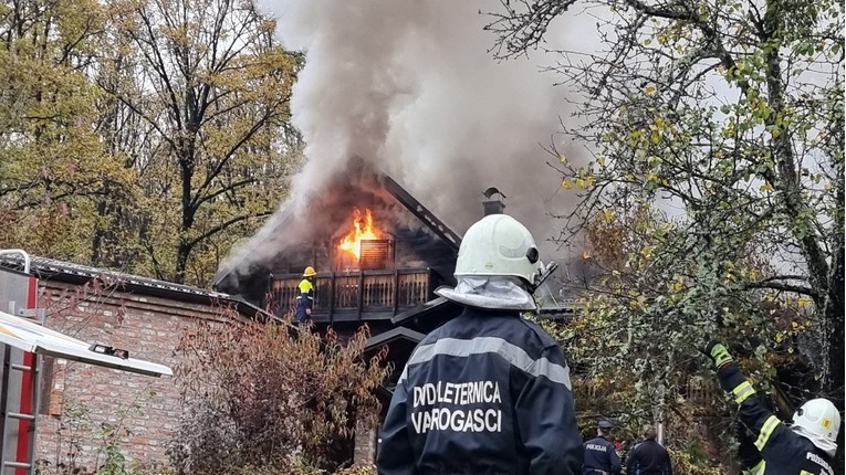 VIDEO Gori drveni turistički kompleks u Slavoniji