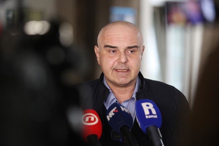 Stigla presuda. Ministar Ružić nezakonito otpustio medicinsku sestru KBC-a