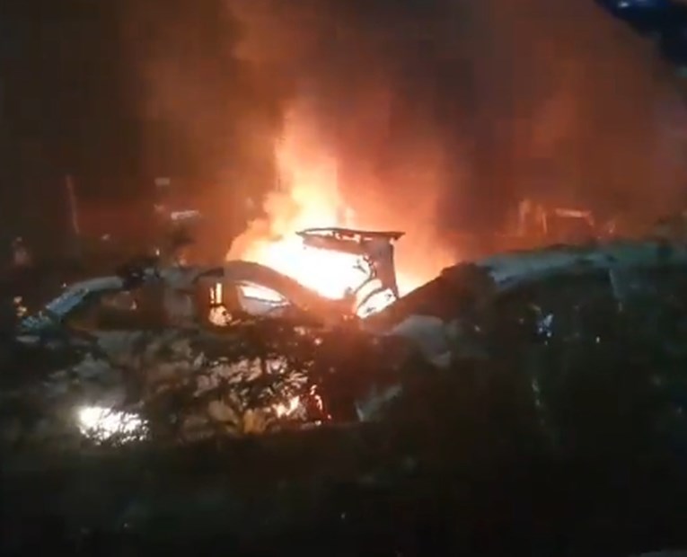 VIDEO Eksplodirao auto kod Crvene utvrde u New Delhiju, najmanje 10 mrtvih