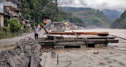 Odroni i poplave na Himalaji: 10 mrtvih, zaglavljeno 2400 turista