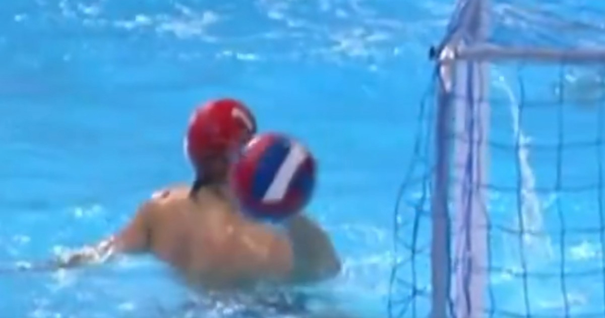 Pogledajte spektakularan gol golmana Crne Gore na Euru u vaterpolu