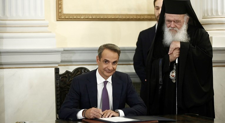 Prisegnuo grčki premijer. Obećao nova radna mjesta i veće plaće