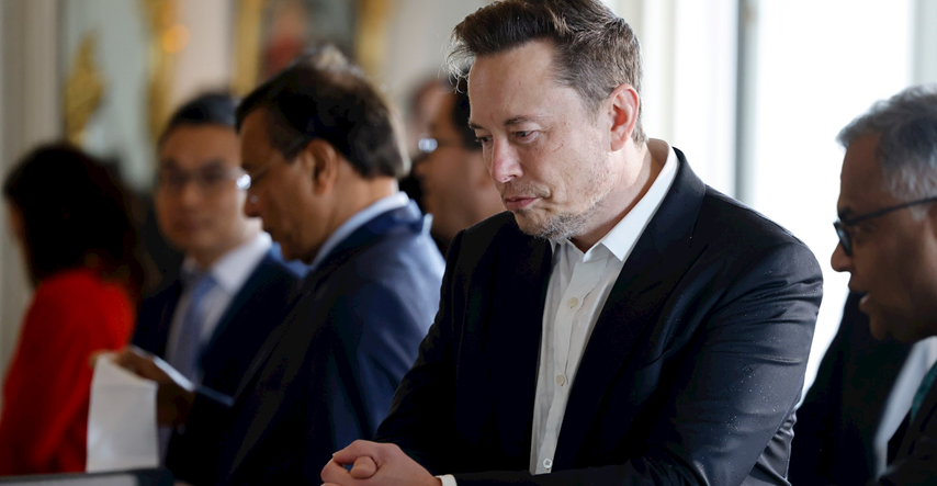 Elon Musk kaže da će prestati koristiti svoj telefonski broj