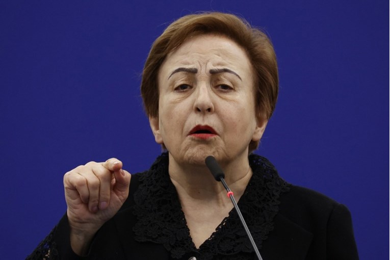 Iranska Nobelovka dala podršku prognanom iranskom princu. Na meti je kritika
