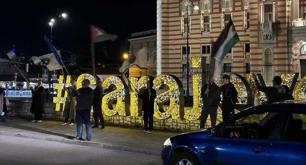 U Sarajevu slavili iranski napad na Izrael, mahali palestinskim zastavama