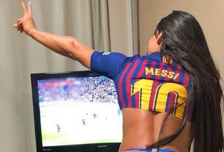 Miss BumBum proslavila Messijev gol iz slobodnjaka fotkom u tangama