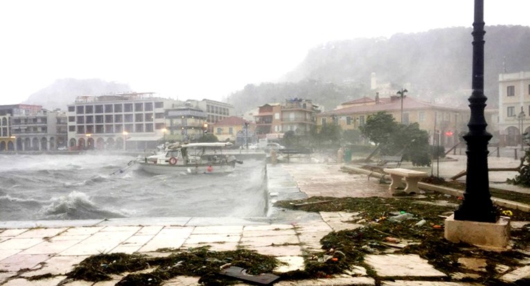 VIDEO Mjesto u Grčkoj najkišovitije je u Europi zbog mediteranskog uragana Janosa