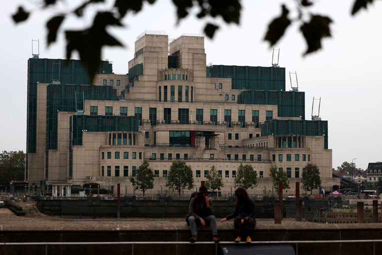 Britanski obavještajci zastupnicima: Kineski špijuni predstavljaju se kao headhunteri