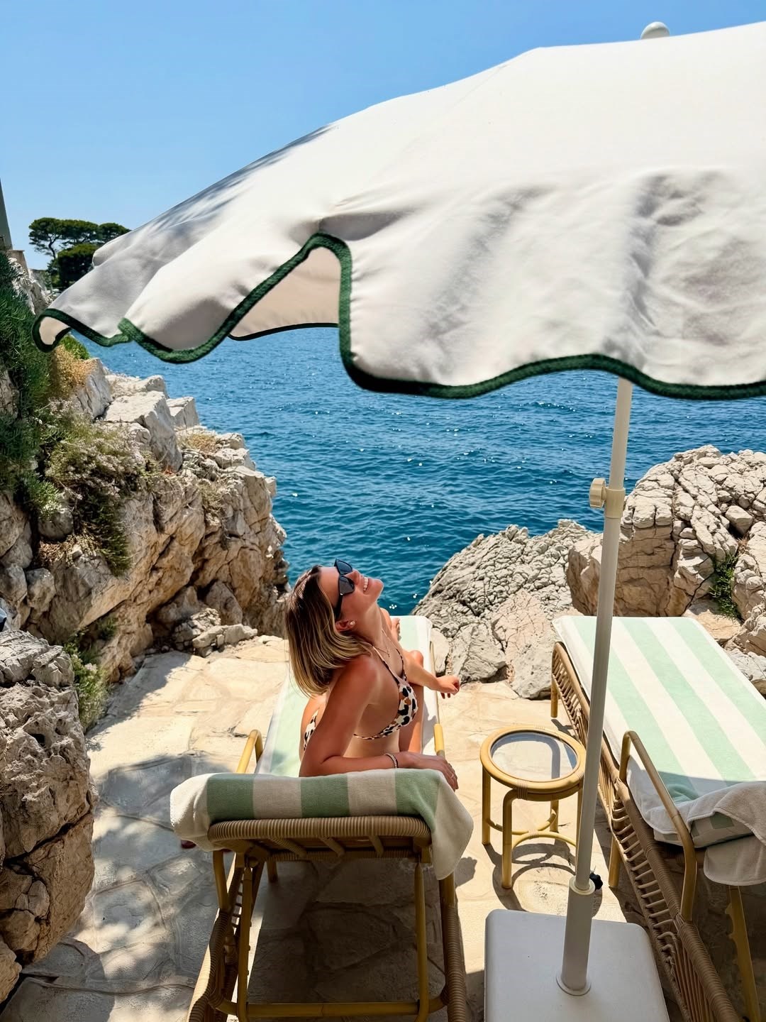 Sofia Richie pozirala u mikro bikiniju - nosi najtraženiji print sezone