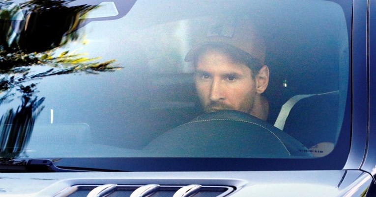 Kamere pratile Messija na treningu Barcelone. Tužan je, usamljen i ne razgovara